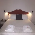 Cosyhomesuite Bed & Breakfast
