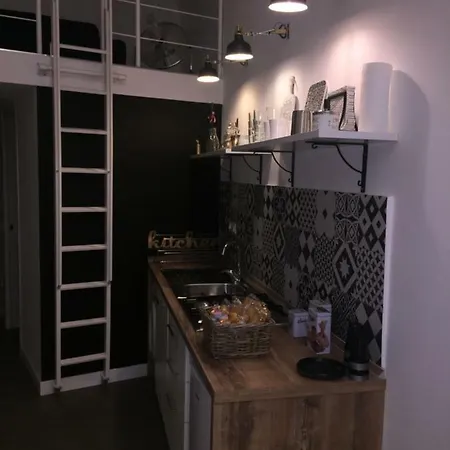 Cosyhomesuite 4* Naples