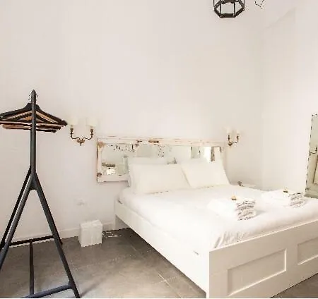 Cosyhomesuite 4* Naples