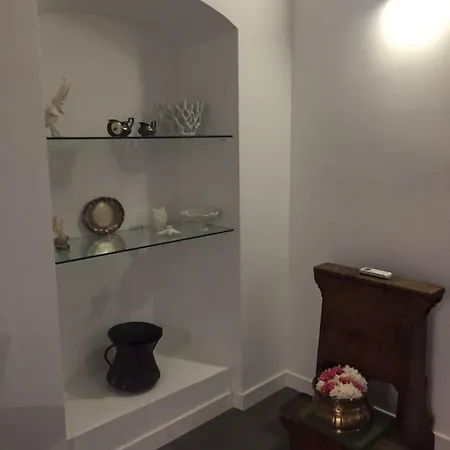 Cosyhomesuite Bed & Breakfast 4*