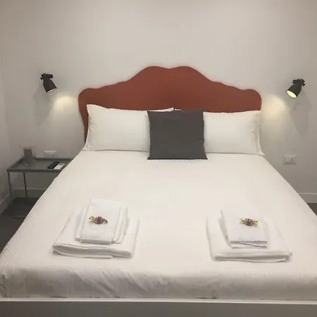 Cosyhomesuite 4* Naples