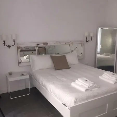 Cosyhomesuite 4* Naples